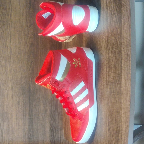 Adidas Hard Court Hi - Picture 2 of 5